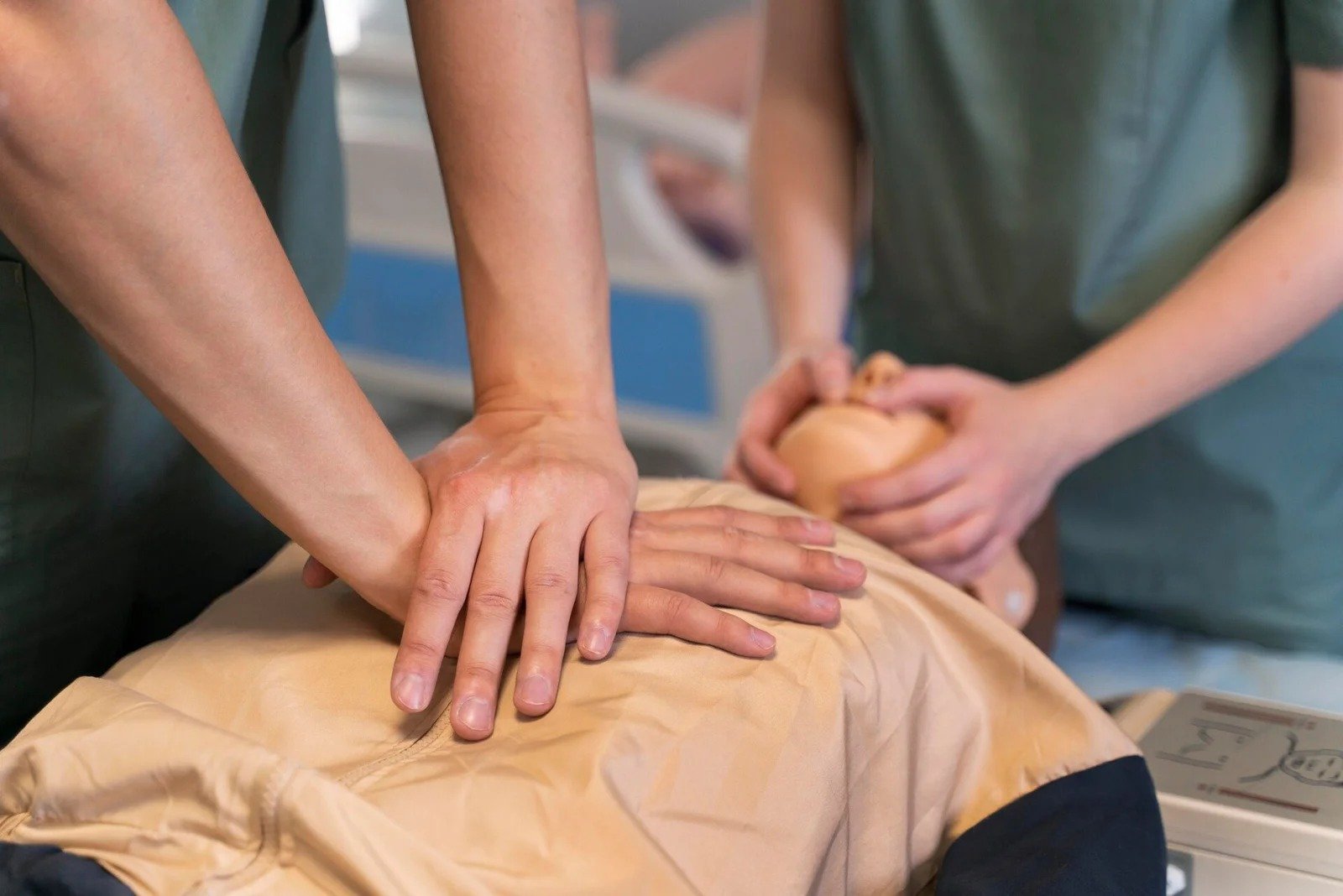 medicine-student-doing-their-pra